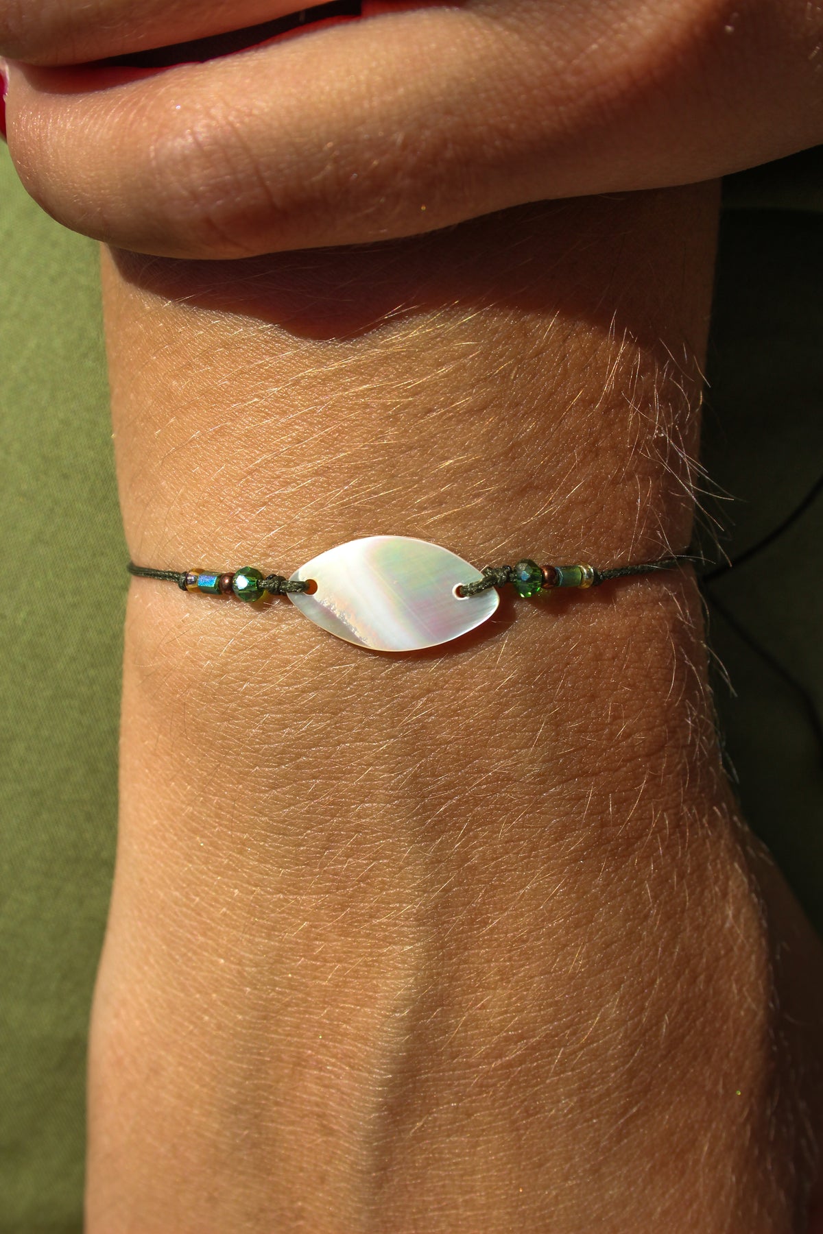 BRACELET SIMPLE NACRE OVALE
