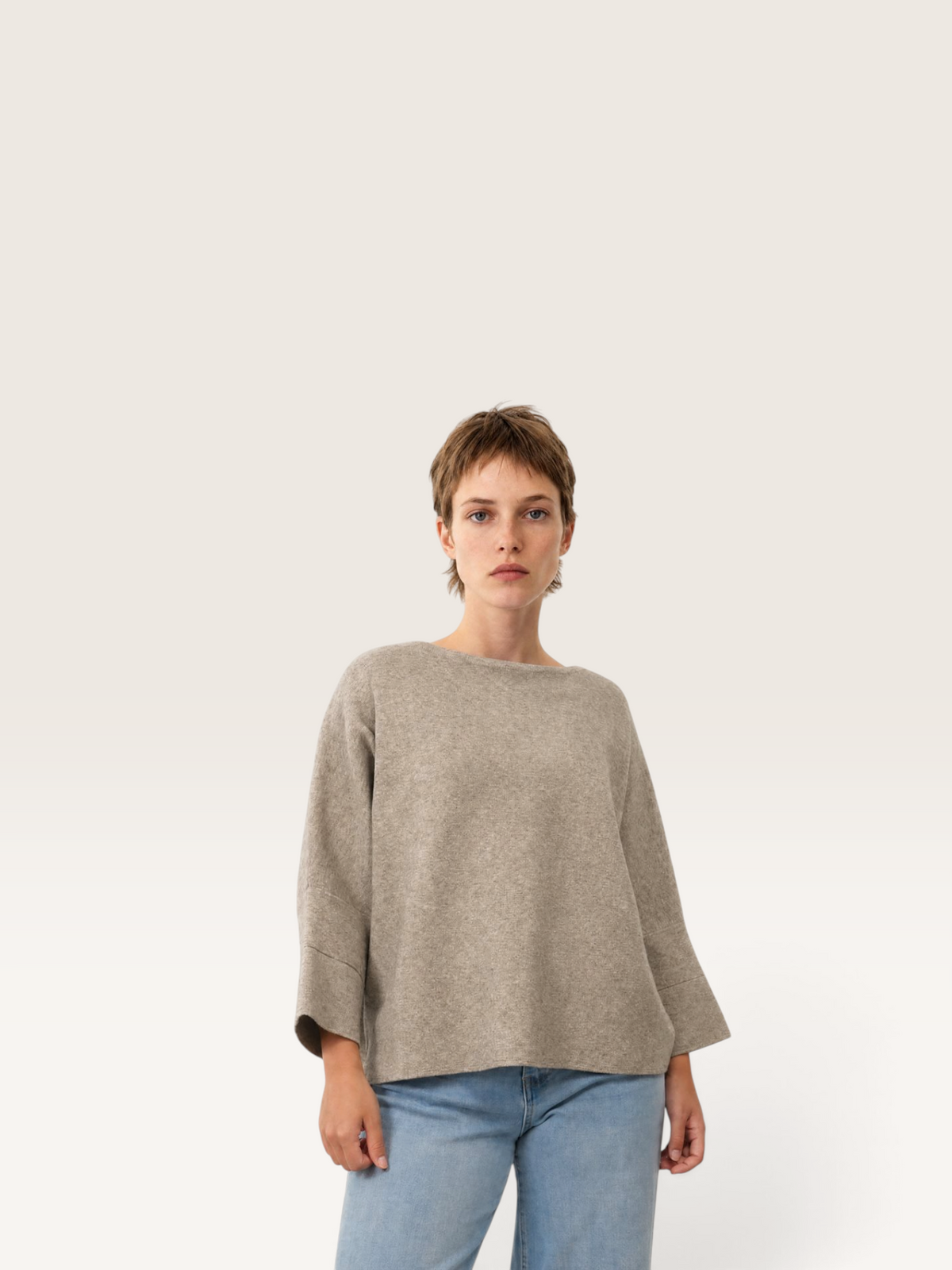 DSY9145 Pull Col Rond Oversize Cécile W