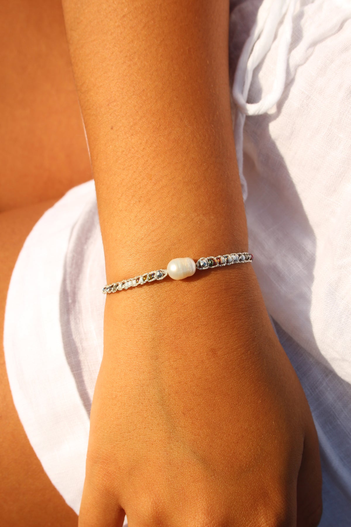 BRACELET IKAT PERLE RONDE DE RIVIERE