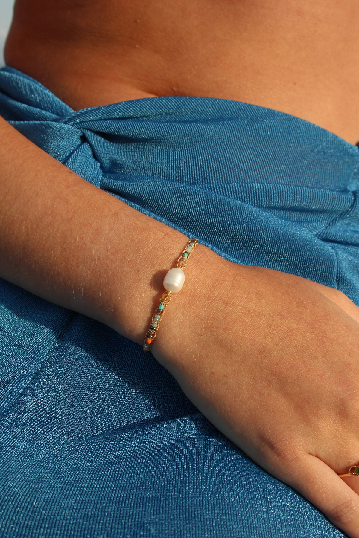 BRACELET IKAT PERLE RONDE DE RIVIERE