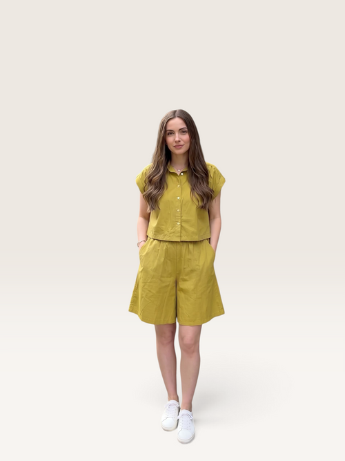Ensemble Sable_blanc_collection composé d'une chemise et d'un short oversize en popeline de coton vert olive